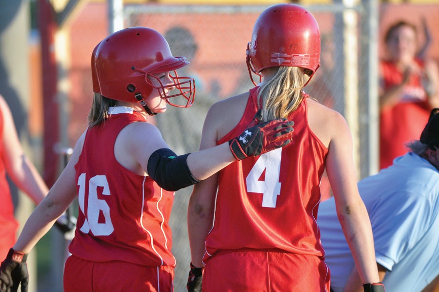 Young Austin Softball Team Coming Together Austin Daily Herald