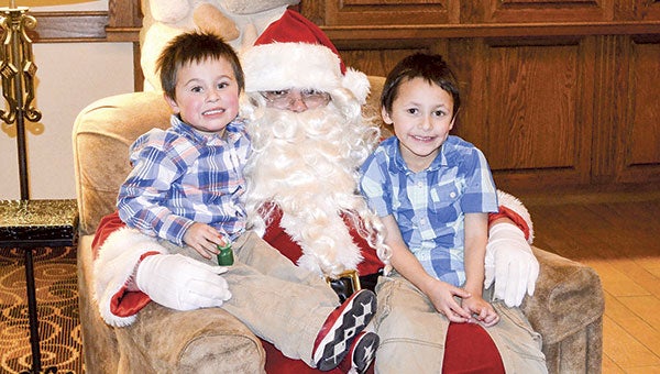 Christmas comes to the NW - Austin Daily Herald