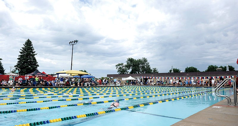 outdoor swimming club