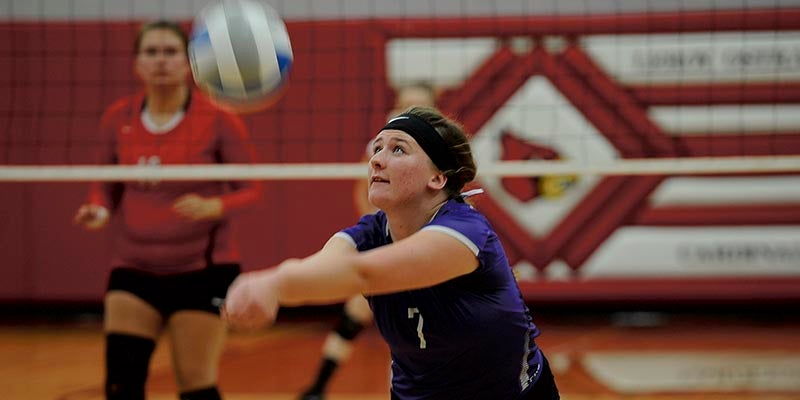 Grand Meadow’s Allie Lubhan makes a dig in LeRoy Thursday. Rocky Hulne/sports@austindailyherald.com