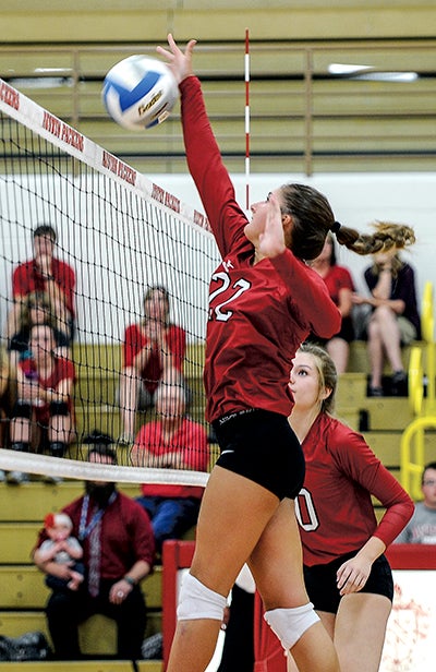 Scarlets Sweep Packer Volleyball Team Austin Daily Herald Austin Daily Herald