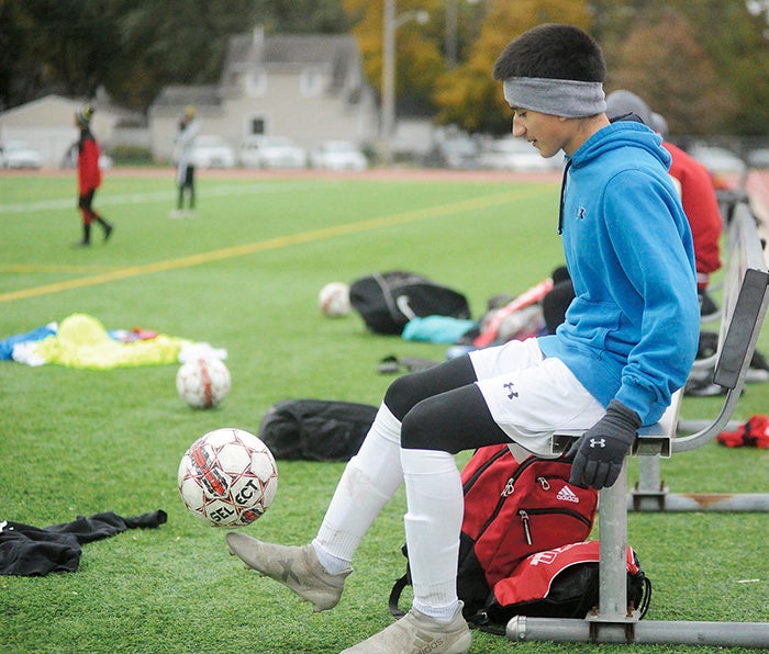 A brotherhood of soccer: Kevin Ortiz has learned from his family ...