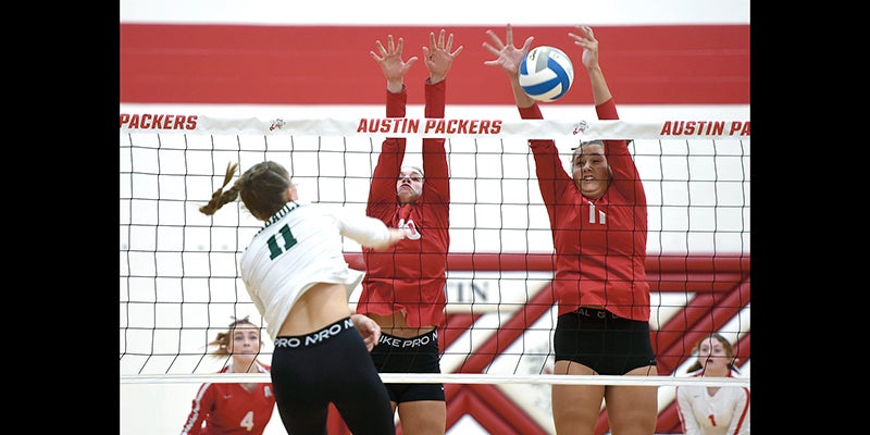 Packer Volleyball Team Controls The Pace Against Falcons Austin Daily Herald Austin Daily Herald