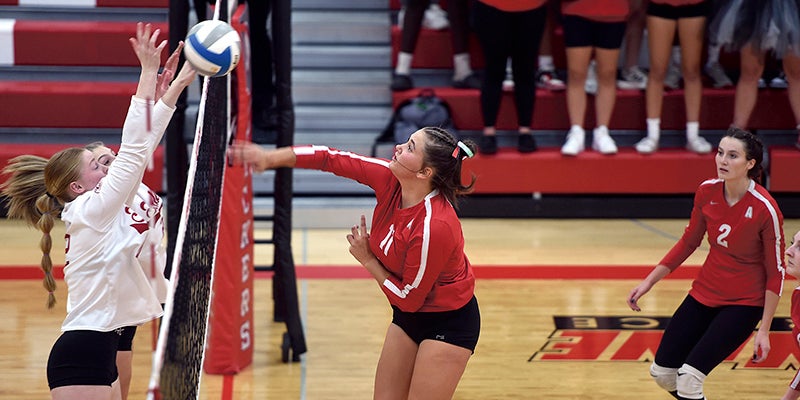 Scarlets Sweep Packer Volleyball Team Austin Daily Herald Austin Daily Herald